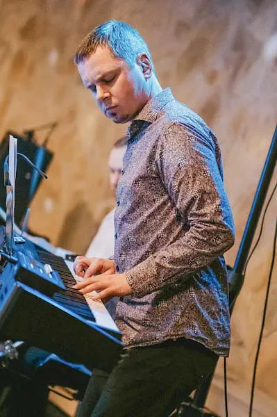 Martti Käärik, ansambel Emili, Roland FA
